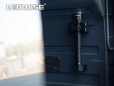 Ledwise 1700-AT787 Latarka Ręczna Akumulatorowa 930lm Zasięg 430m CREE XP-L HD - Zdjęcie 7