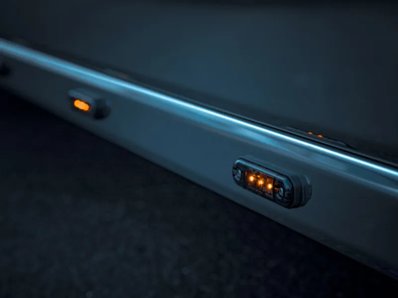 STRANDS Dark Knight Slim - Lampa Obrysowa 3 LED 12-24V Boczna Pomarańczowa - Zdjęcie 4