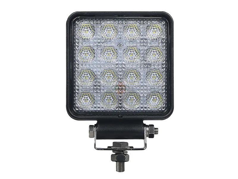 STRANDS Lampa robocza LED kwadratowa 25W 12-32V 2200lm - Światło cofania ADR E-approved - Zdjęcie 3